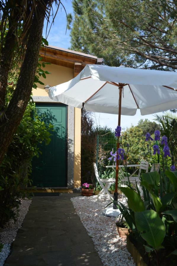 Le Cicale Villa Casal Palocco Buitenkant foto